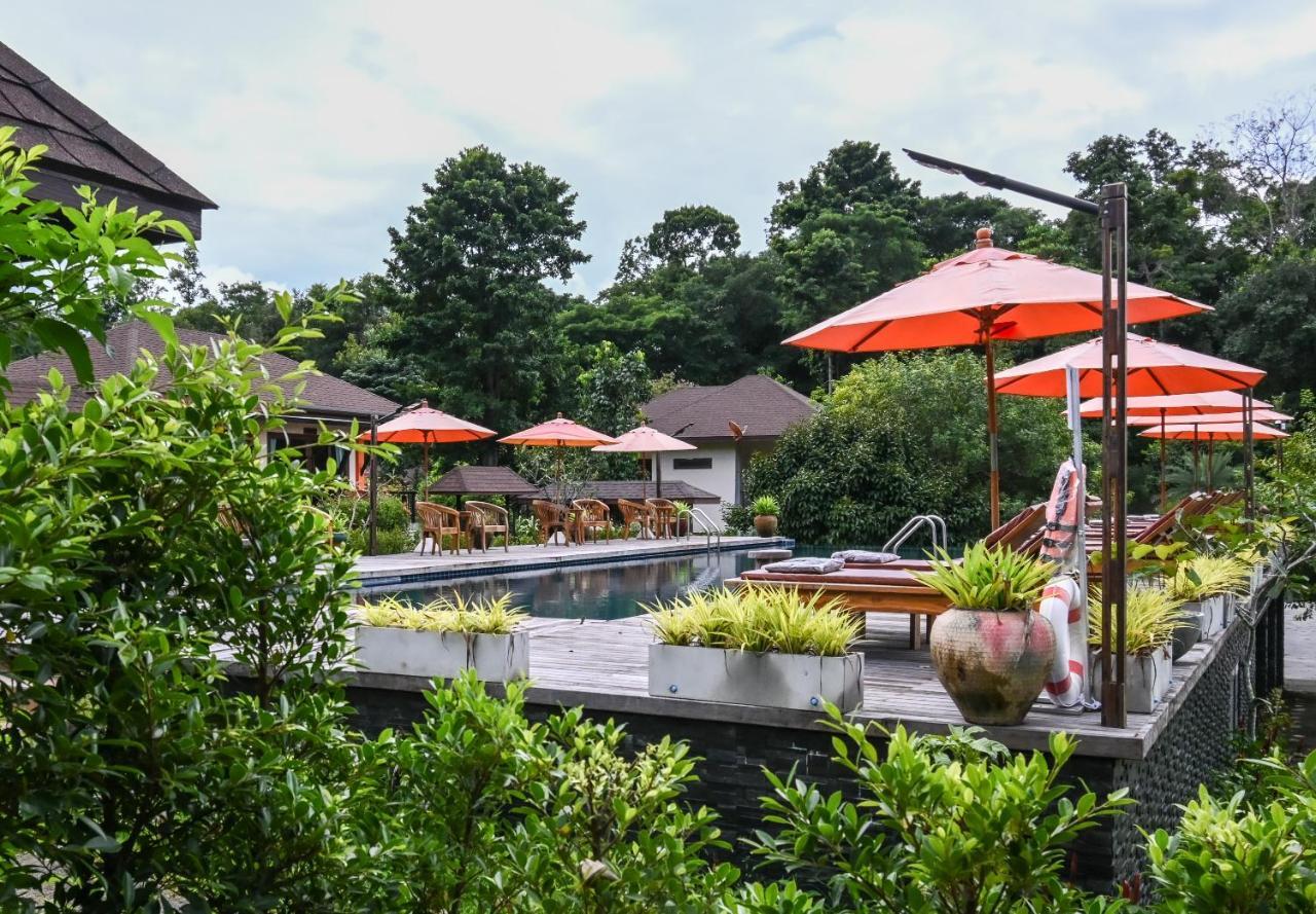 Отель Cascade Tara Na Mueang Экстерьер фото